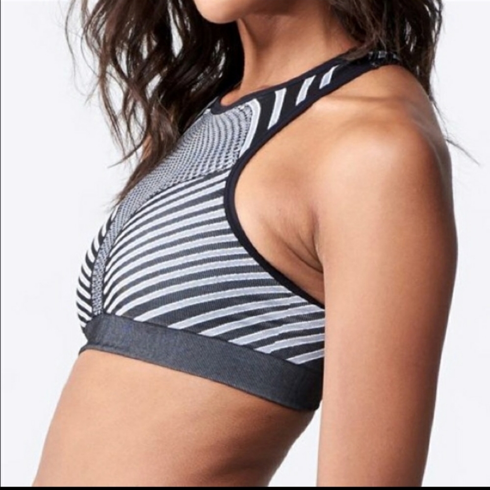 ASICS halter sports bra size small